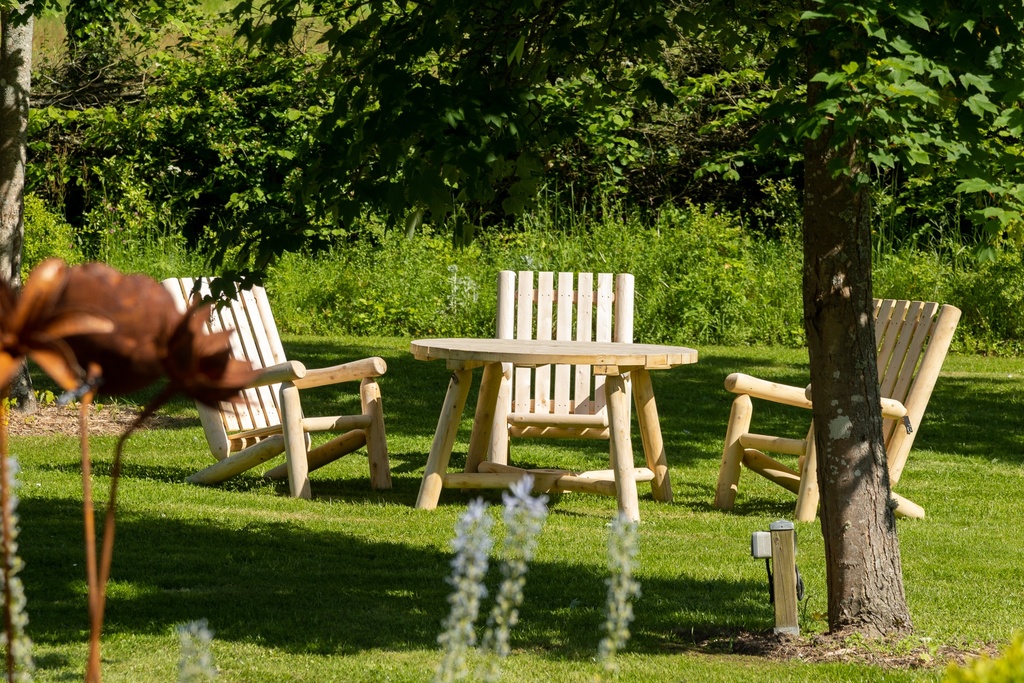 Fauteuil en cèdre dossier haut